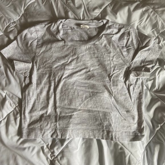 Aritzia Wilfred Heather White Boxy Cropped Crewneck Short Sleeve Tee - Picture 1 of 4
